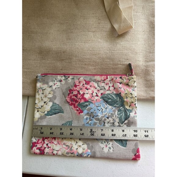 DSW Tan Blue Floral Print Large Canvas Tote Bag & Zip Pouch Set - Picture 6 of 9